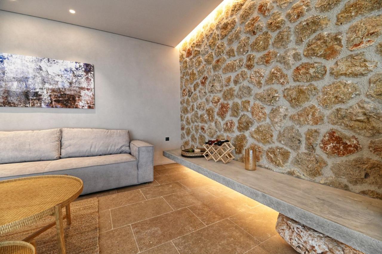 Blooms Of Sivota Bay - Luxury Villas With Private Heated Pool エクステリア 写真