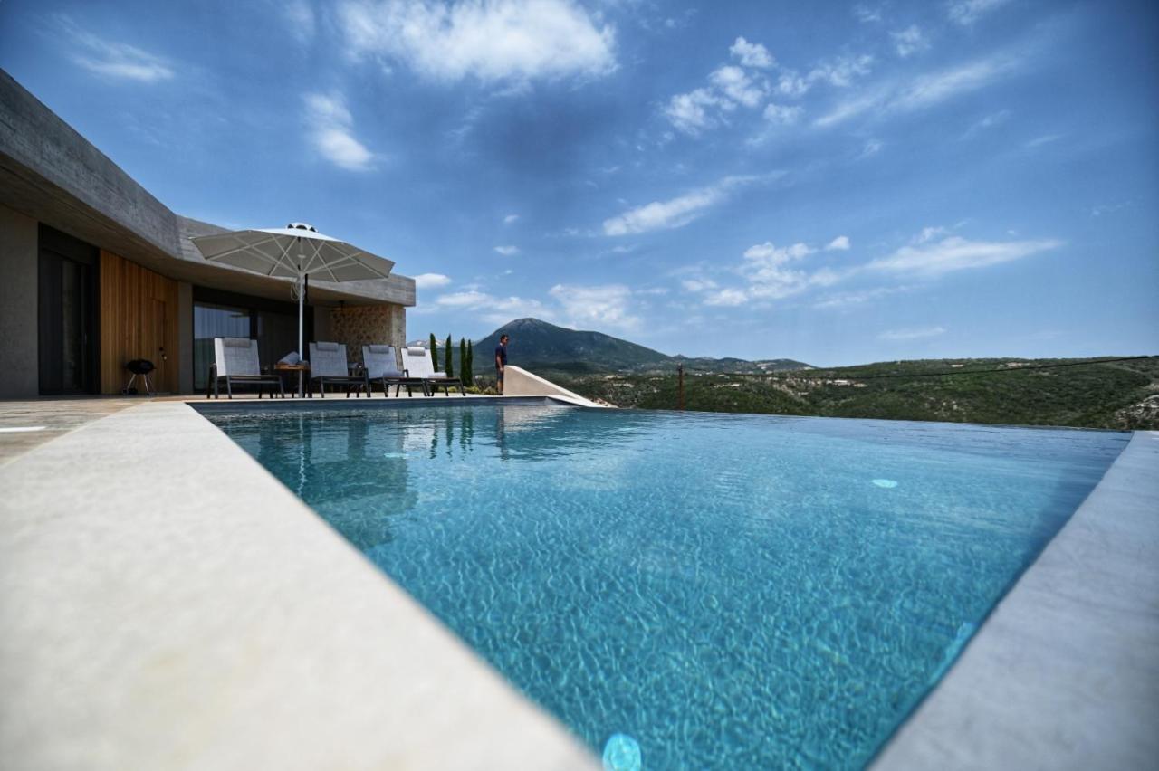 Blooms Of Sivota Bay - Luxury Villas With Private Heated Pool エクステリア 写真