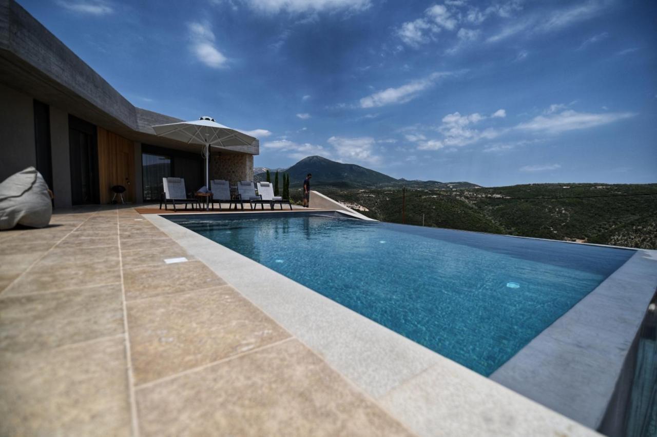 Blooms Of Sivota Bay - Luxury Villas With Private Heated Pool エクステリア 写真