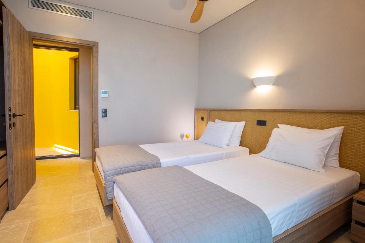 Blooms Of Sivota Bay - Luxury Villas With Private Heated Pool エクステリア 写真