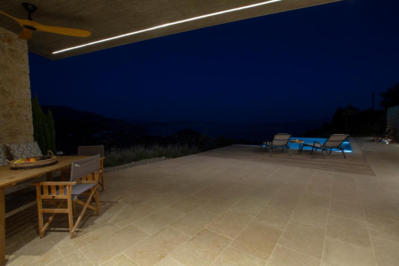 Blooms Of Sivota Bay - Luxury Villas With Private Heated Pool エクステリア 写真