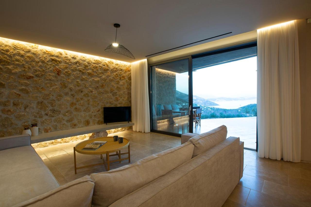 Blooms Of Sivota Bay - Luxury Villas With Private Heated Pool エクステリア 写真