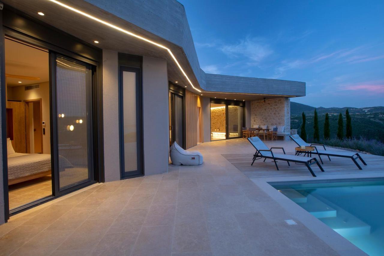 Blooms Of Sivota Bay - Luxury Villas With Private Heated Pool エクステリア 写真