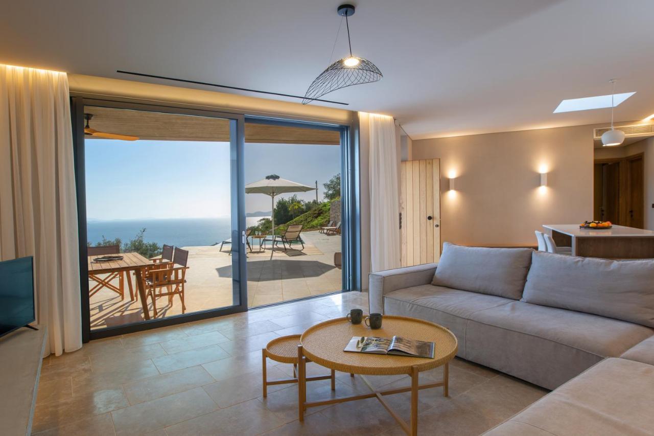 Blooms Of Sivota Bay - Luxury Villas With Private Heated Pool エクステリア 写真