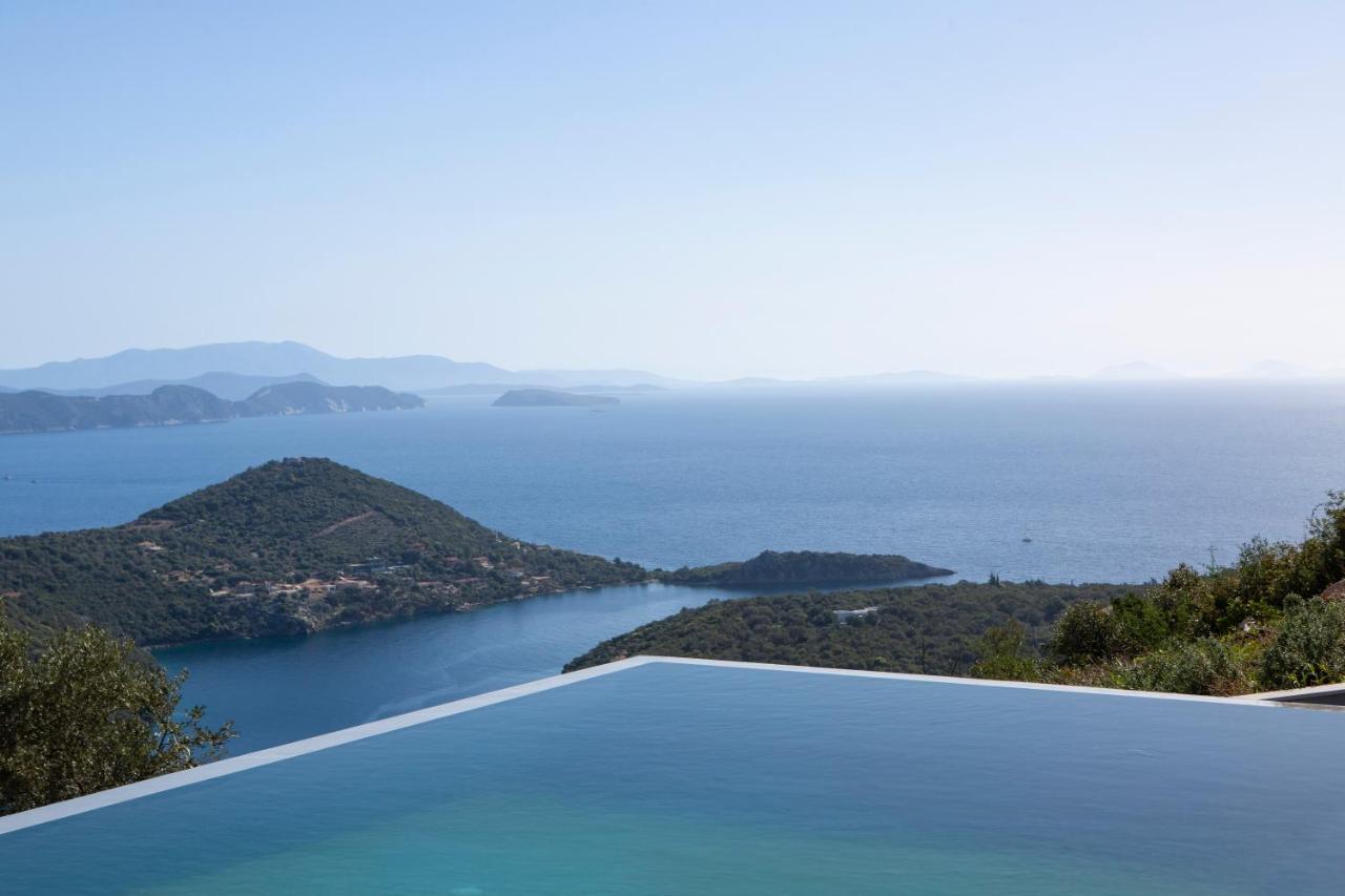 Blooms Of Sivota Bay - Luxury Villas With Private Heated Pool エクステリア 写真