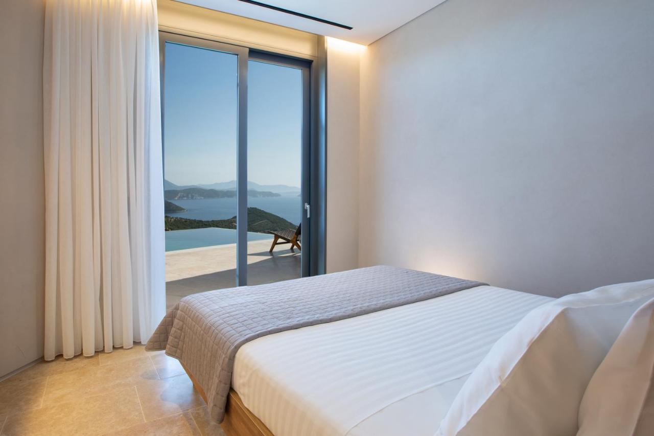 Blooms Of Sivota Bay - Luxury Villas With Private Heated Pool エクステリア 写真