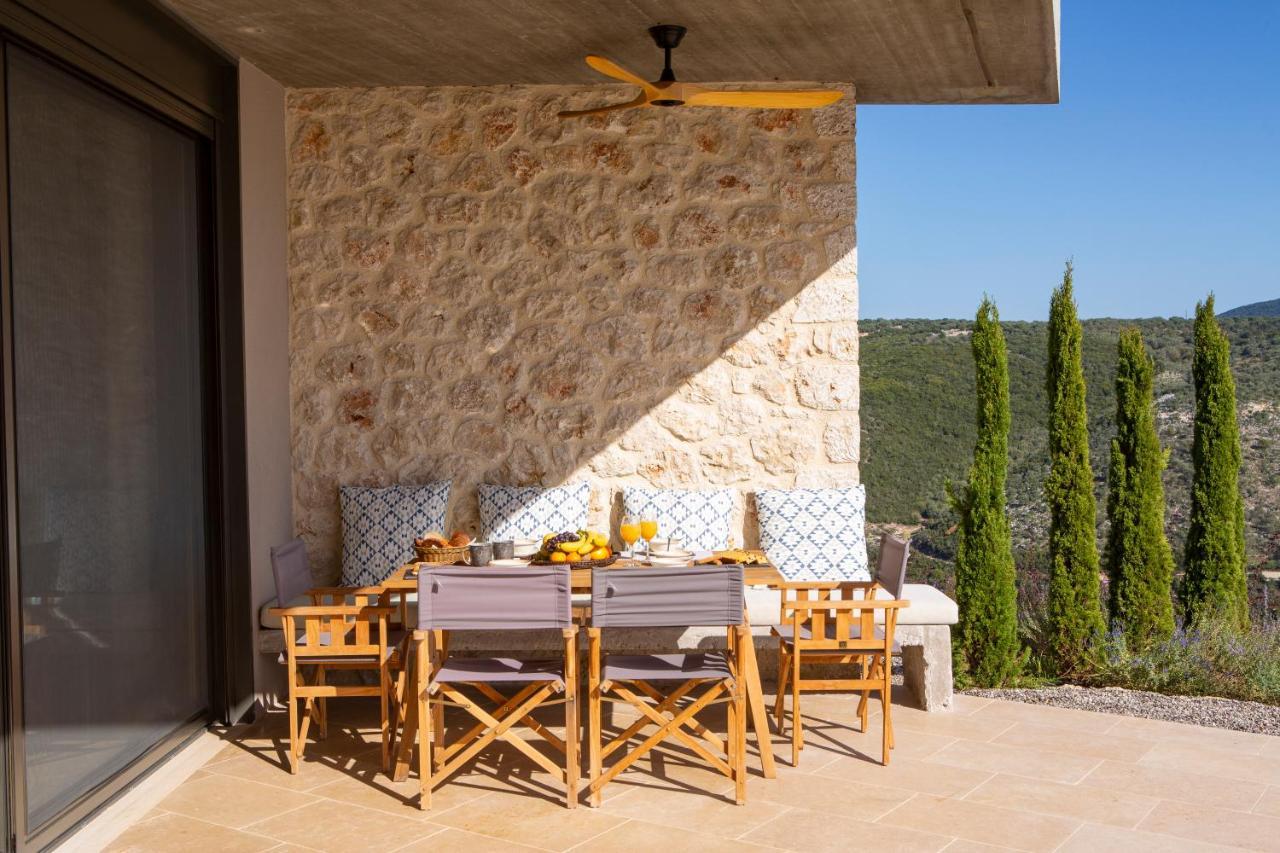 Blooms Of Sivota Bay - Luxury Villas With Private Heated Pool エクステリア 写真