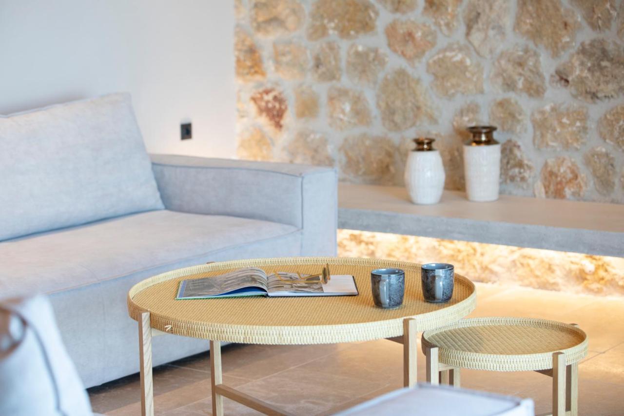 Blooms Of Sivota Bay - Luxury Villas With Private Heated Pool エクステリア 写真