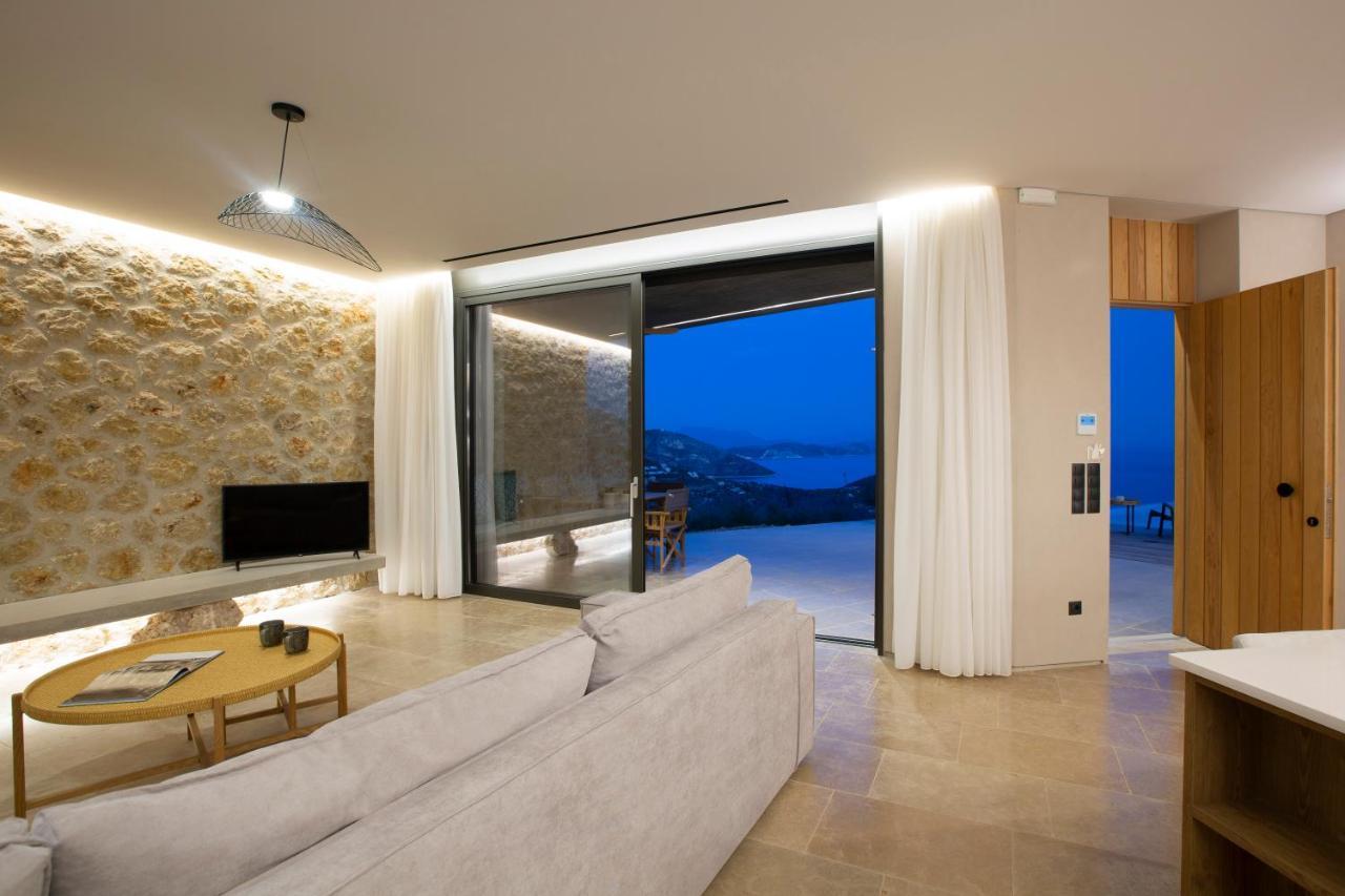 Blooms Of Sivota Bay - Luxury Villas With Private Heated Pool エクステリア 写真