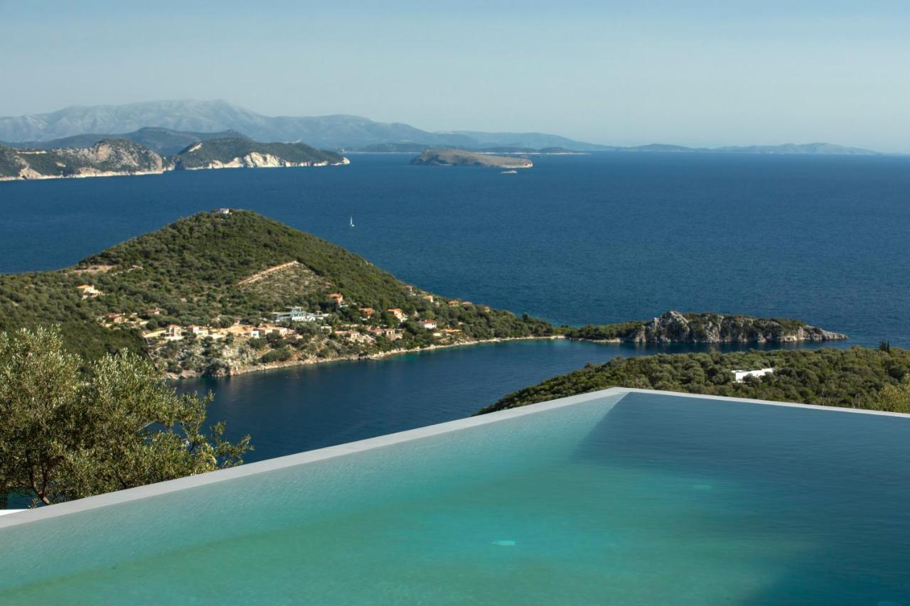 Blooms Of Sivota Bay - Luxury Villas With Private Heated Pool エクステリア 写真